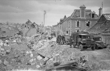 The_British_Army_in_Normandy_1944_B6790